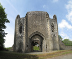 SX14565-14568 Gatehouse St Quentin's Castle, Llanblethian, Cowbridge.jpg